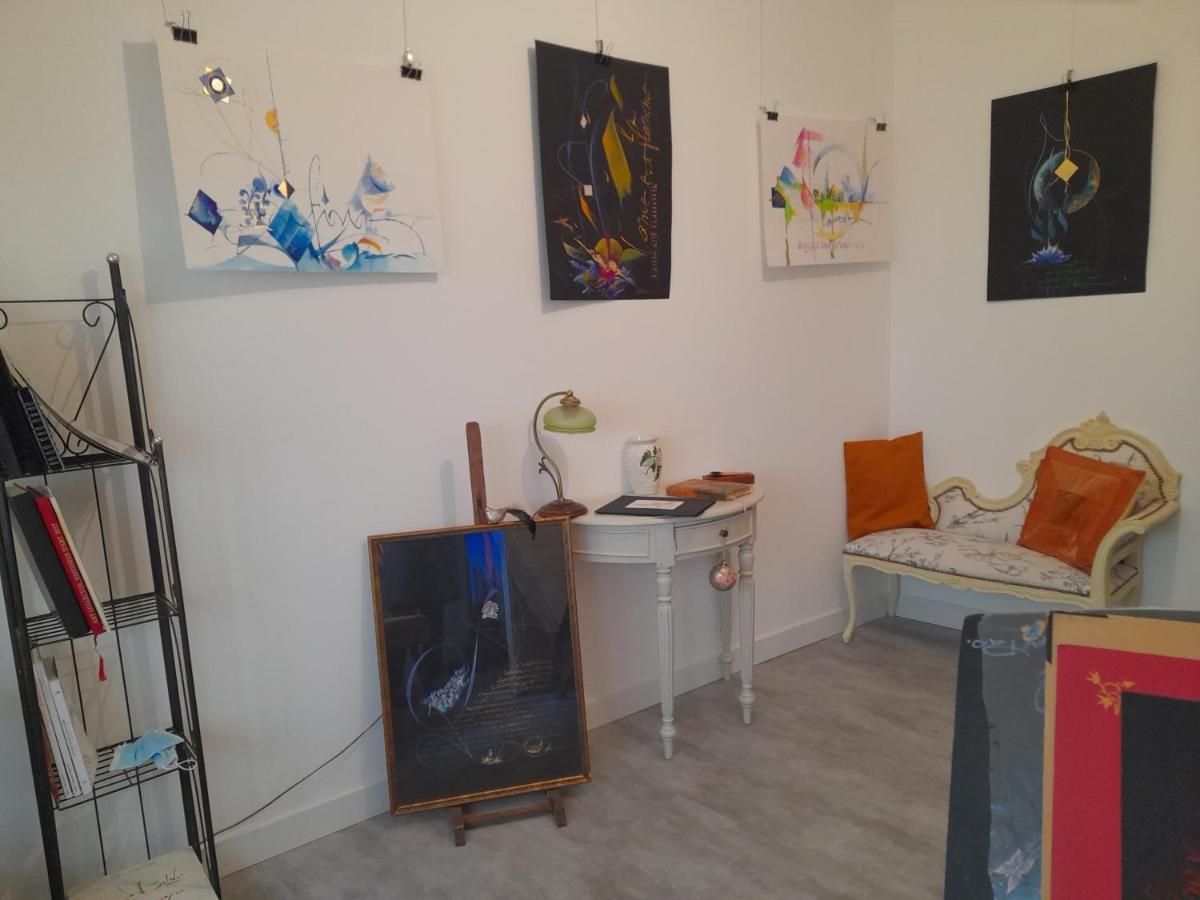 La Chambre De Garance Et Ses Couleurs D'Art Saint-Pol-de-Léon Esterno foto